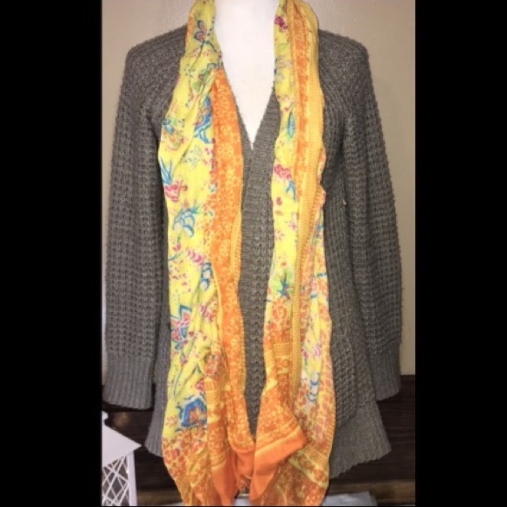 Colorful scarf or head wrap - Picture 6 of 8